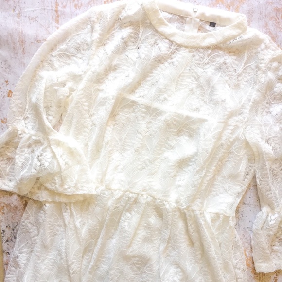 Delicate White Lace Bell Sleeve Dress - Picture 5 of 8